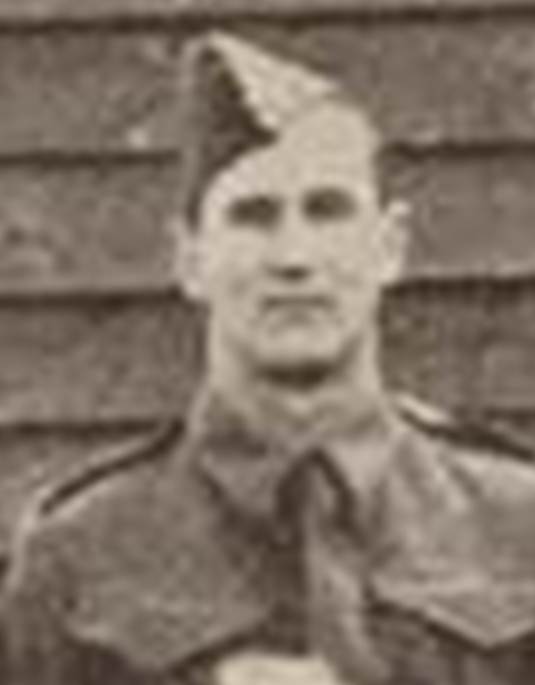 A group of men in military uniforms

AI-generated content may be incorrect.